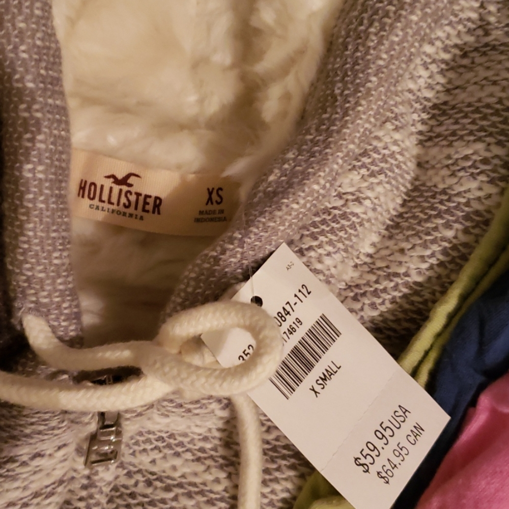 *** SOLD**XS Bundle deal!! 20 pieces of clothing!! - Picture 9 of 15
